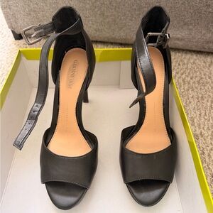 Gianni Bini Black Leather Heels